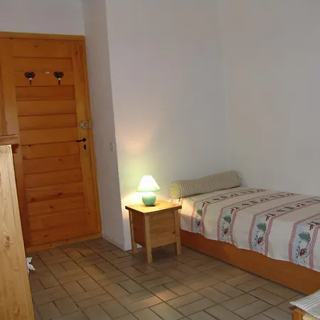 2 Pieces, 6 Pers, Piscine, Animaux Admis, Parking - Fr-1-263-141 Valloire